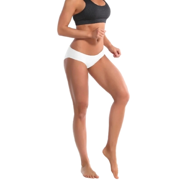 Invisible bikini - Picture 3 of 8